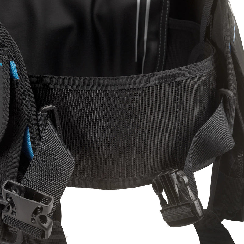ScubaPro Level Quick Cinch with Balanced Inflator Diving BCD - DIPNDIVE