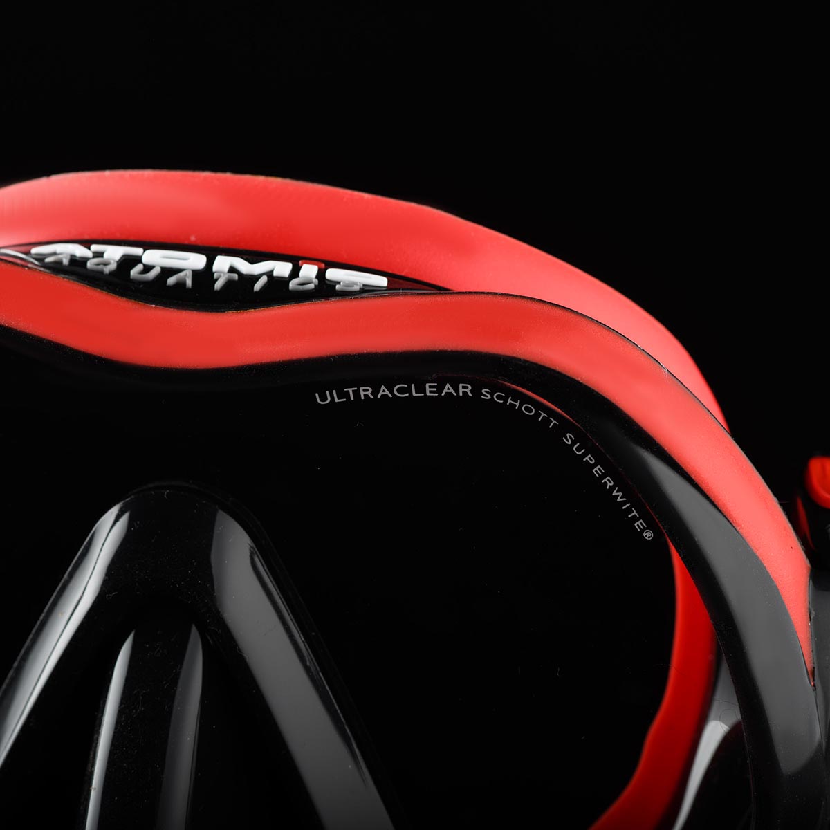 Atomic Aquatics Venom Frameless Dive Mask | DIPNDIVE