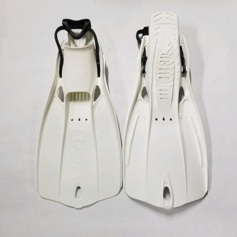 Used Tusa Travel Right Scuba Diving Fins - White - X-Small - DIPNDIVE
