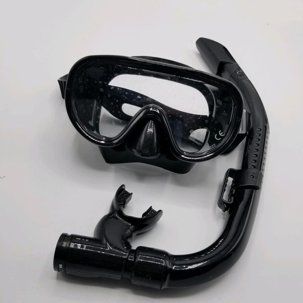 Used Tusa Adult Mask and Snorkel Combo (UM11/UN0103)- Black / Black