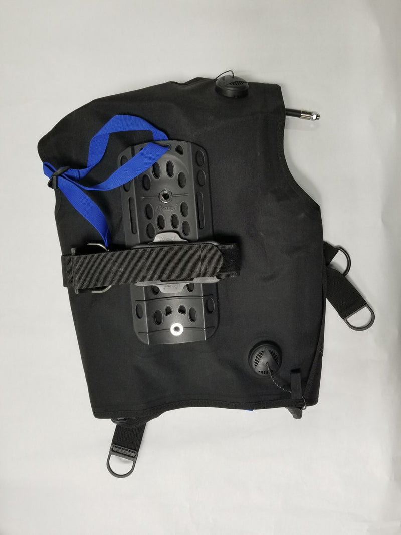 USED Cressi Start Buoyancy Compensator-Medium - DIPNDIVE