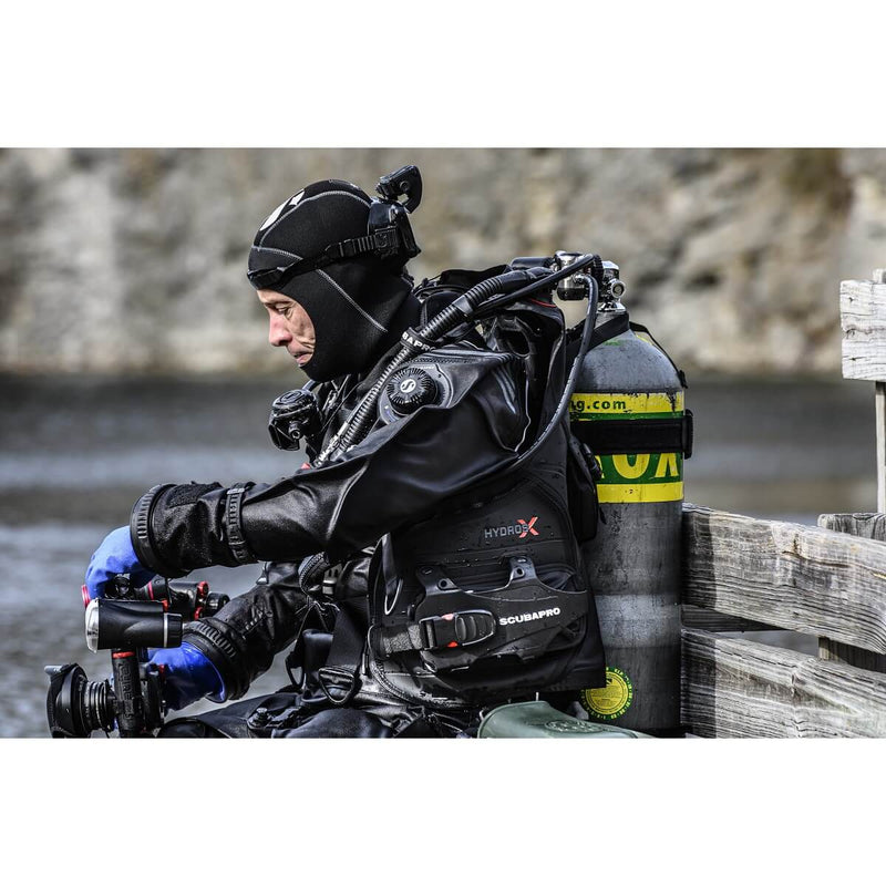 ScubaPro Men's Hydros X with Balanced Inflator BCD - DIPNDIVE