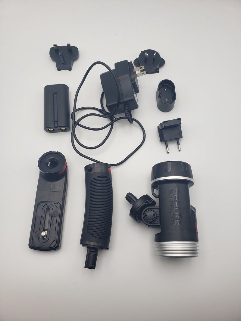 USED SeaLife Sea Dragon 2000F UW Photo Video Dive Light - DIPNDIVE