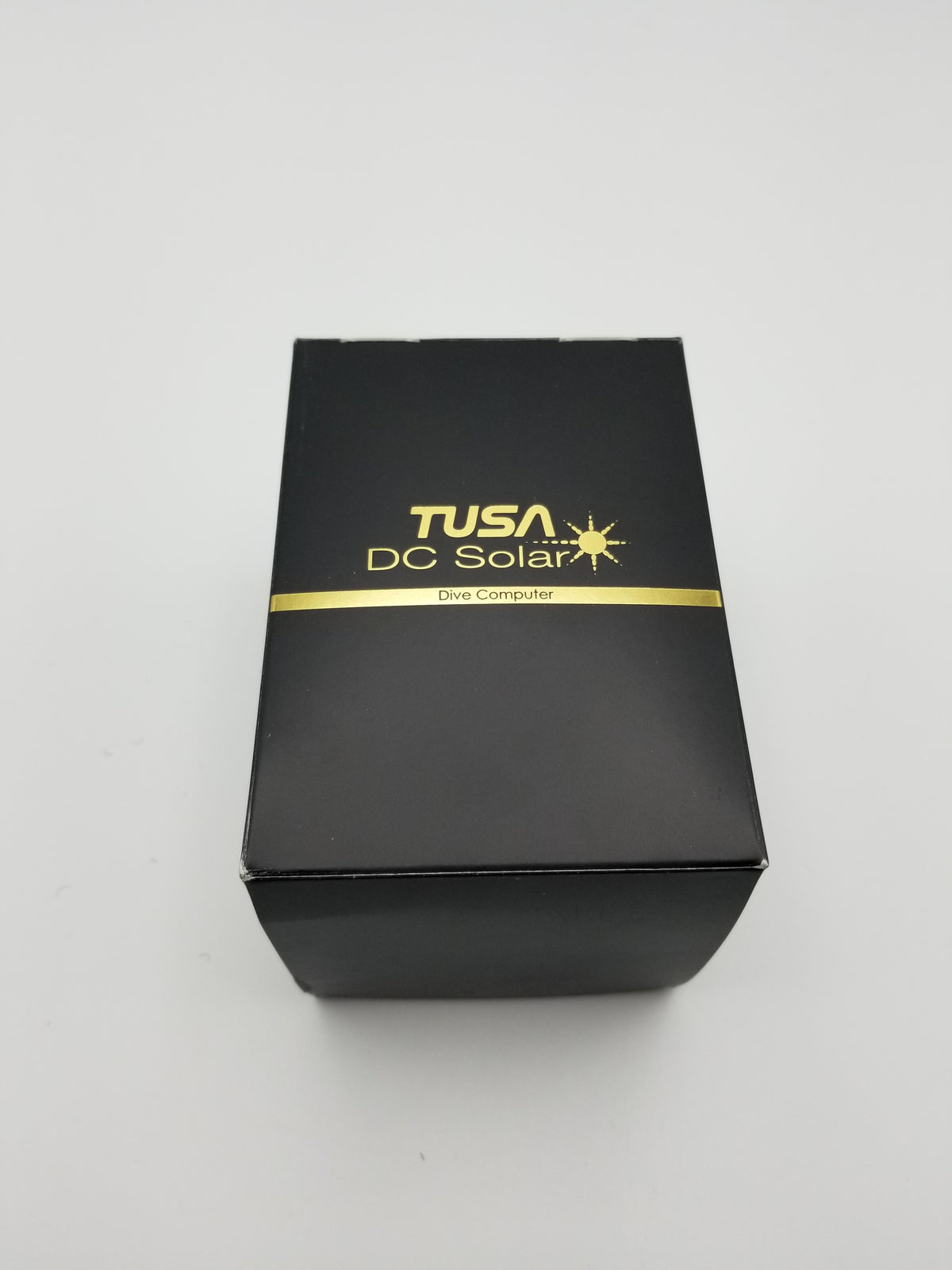 Tusa DC Solar Link Dive Computer - White/Rose gold (Open box) | DIPNDIVE